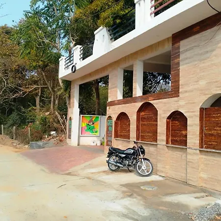 Green Hub * Pushkar